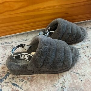 UGG Fluff Yeah grey slipper shoes size 10
